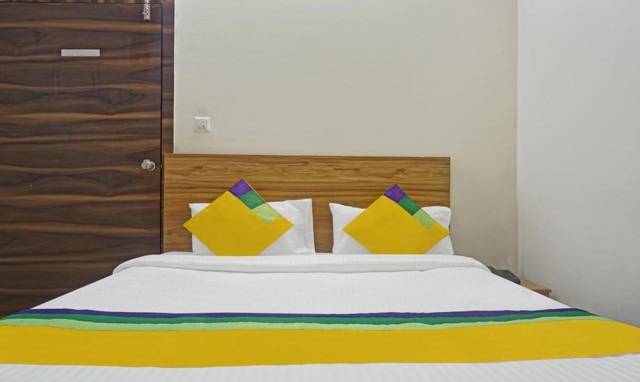 Itsy Hotels Ay Plus Hotels Kharadi Экстерьер фото