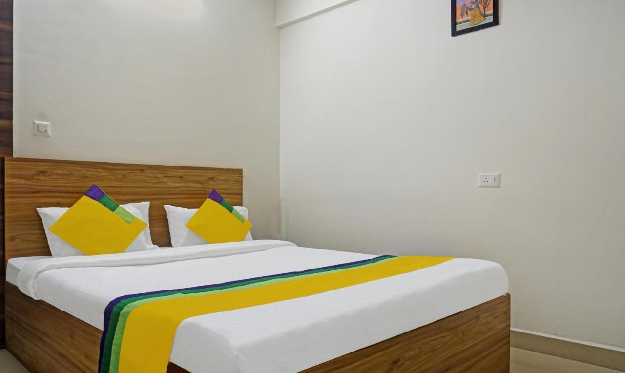 Itsy Hotels Ay Plus Hotels Kharadi Экстерьер фото